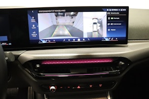 Vehicle image BMW 320d xDrive SAG Touring