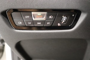 Vehicle image BMW 320d xDrive SAG Touring