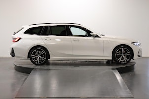 Vehicle image BMW 320d xDrive SAG Touring
