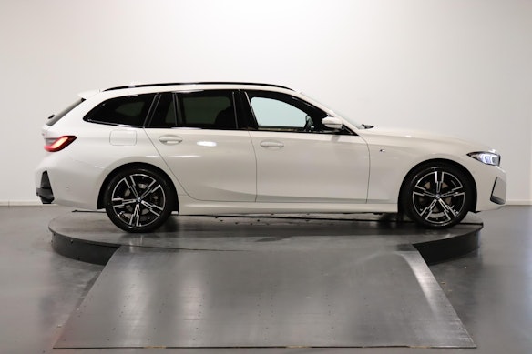 BMW 320d xDrive SAG Touring 2
