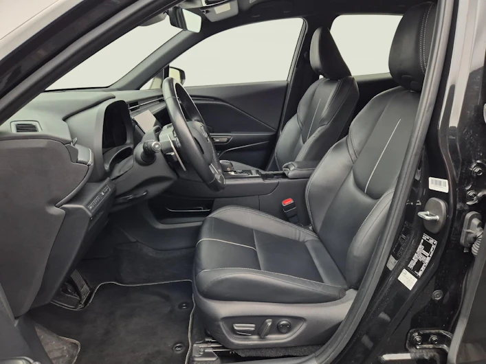 Fahrzeugbild LEXUS LBX