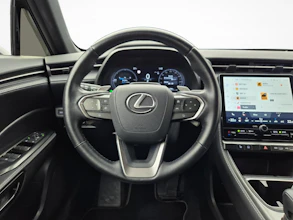 https://vehicle.imgix.net/3901051/b07e6bdf-ee08-43dd-8f77-ea7c41c781cc.jpg
