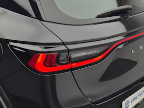 https://vehicle.imgix.net/3901051/f93fa447-69ce-4a49-b712-4ce3565d7522.jpg