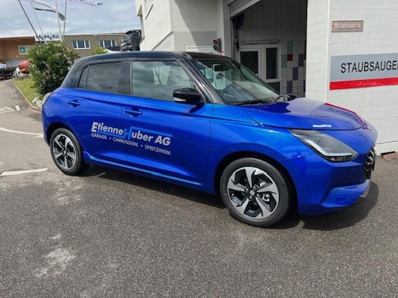 First vehicle image