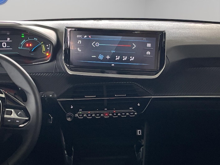 Vehicle image PEUGEOT 208