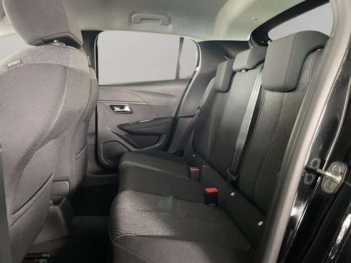 Vehicle image PEUGEOT 208