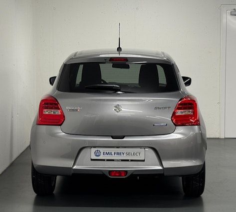Vehicle image 7