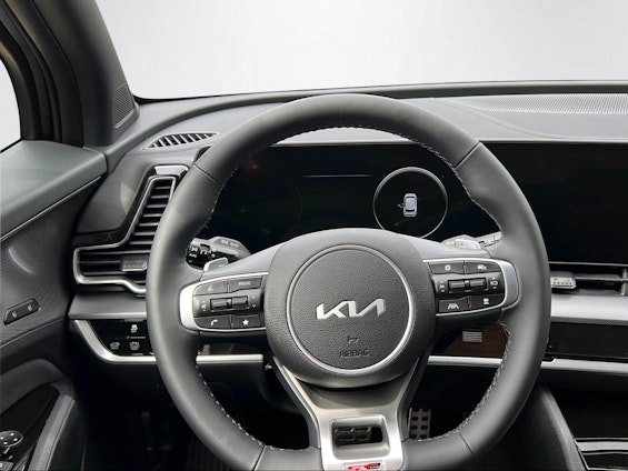 Vehicle image 4 Vehicle image 4