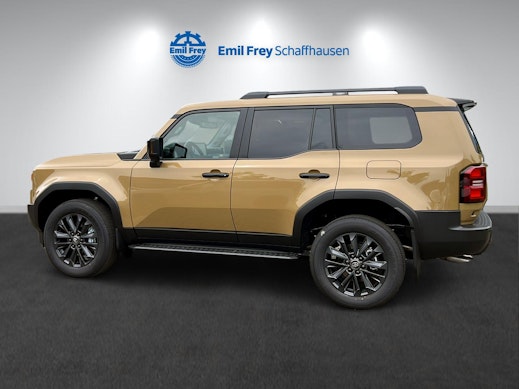 TOYOTA Land Cruiser 2.8 D Invincible 3