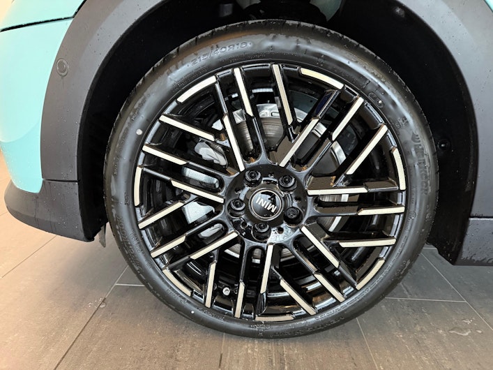 Vehicle image MINI CABRIO