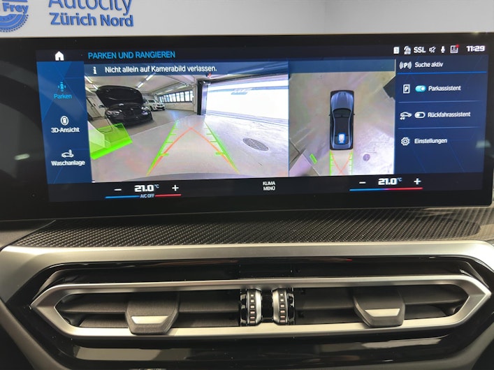 Vehicle image BMW M4