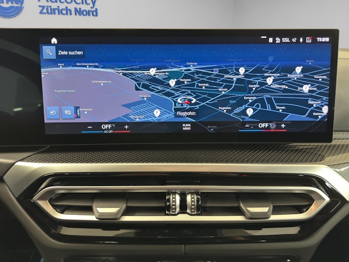 Vehicle image BMW M4