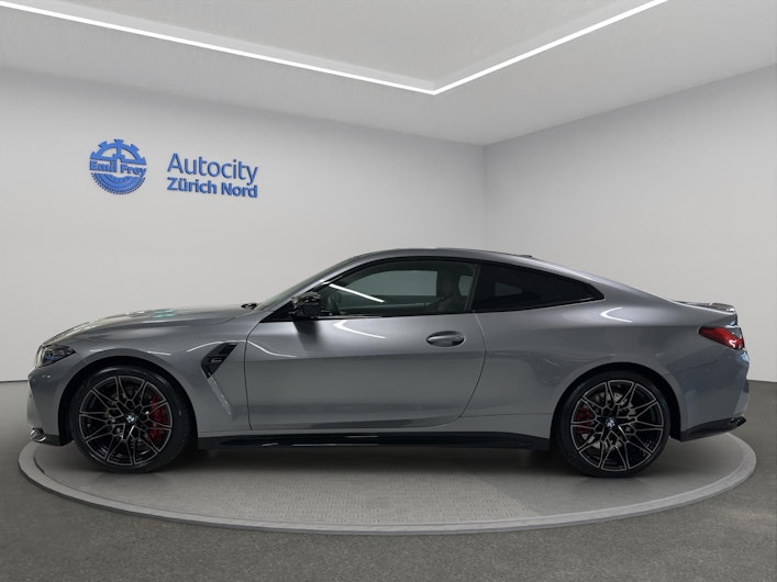 Vehicle image BMW M4