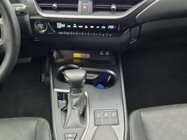 Lexus UX 250h Comfort