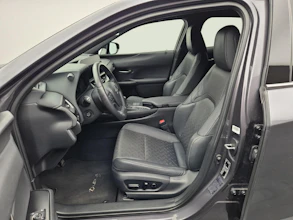 https://vehicle.imgix.net/3901290/6fb8a79b-02b5-4df6-addb-c27a29c0ec64.jpg