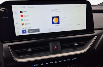 https://vehicle.imgix.net/3901290/a45b1890-f864-4c4a-b307-9eab138ef457.jpg