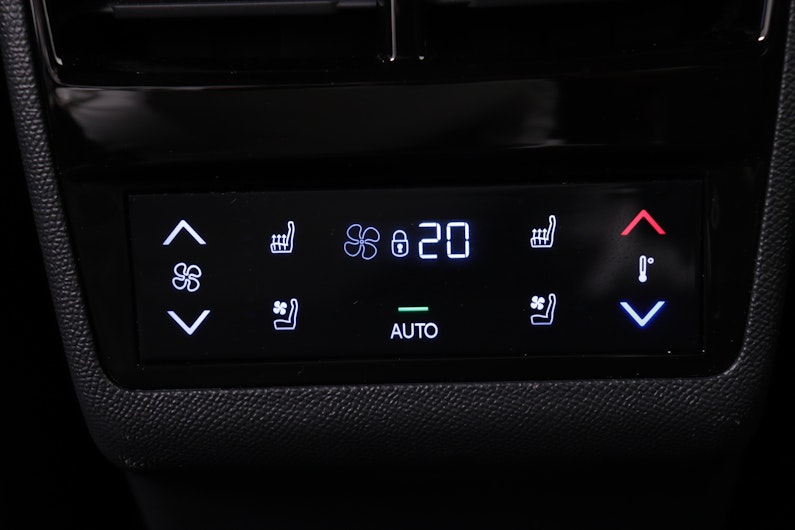 Vehicle image DS AUTOMOBILES DS9