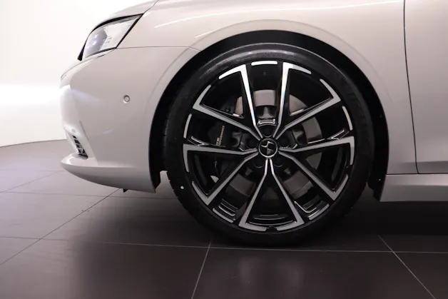 DS Automobiles 9 1.6 E-Tense Rivoli+ 4x4 / ab 1.99% Leasing bei Abschluss einer Protect Autoversicherung