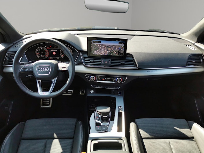 Vehicle image AUDI Q5