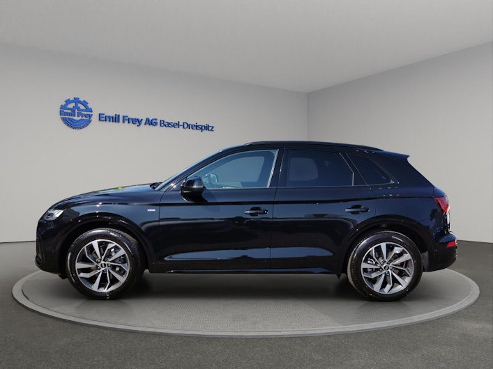 Vehicle image AUDI Q5