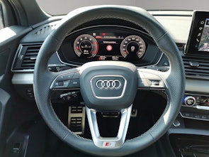 Vehicle image AUDI Q5 2.0 40 TFSI S Line quattro S-Tronic