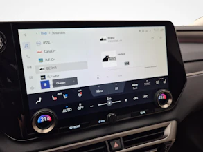 https://vehicle.imgix.net/3901309/aefc4892-f5f1-44e3-9fb4-3c4967da4431.jpg