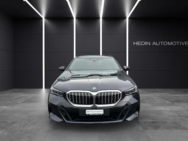 BMW 520d xDrive Touring M Sport/Attraktiven Leasingzinssatz ab 1.9 % bei Abschluss eine BMW Fahrzeugversicherung