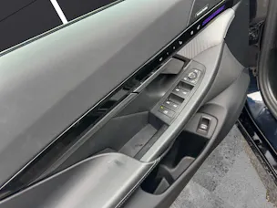 BMW 520d xDrive Touring M Sport/Attraktiven Leasingzinssatz ab 1.9 % bei Abschluss eine BMW Fahrzeugversicherung