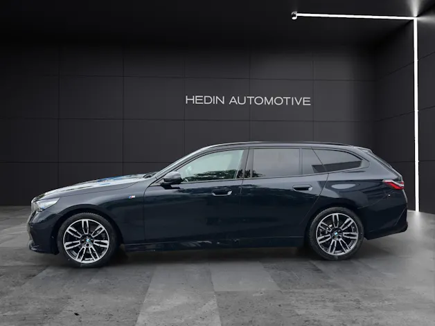 BMW 520d xDrive Touring M Sport/Attraktiven Leasingzinssatz ab 1.9 % bei Abschluss eine BMW Fahrzeugversicherung