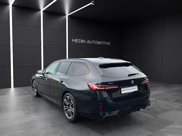 BMW 520d xDrive Touring M Sport/Attraktiven Leasingzinssatz ab 1.9 % bei Abschluss eine BMW Fahrzeugversicherung