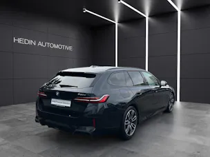 BMW 520d xDrive Touring M Sport/Attraktiven Leasingzinssatz ab 1.9 % bei Abschluss eine BMW Fahrzeugversicherung