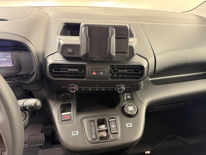 Vehicle image CITROEN BERLINGO