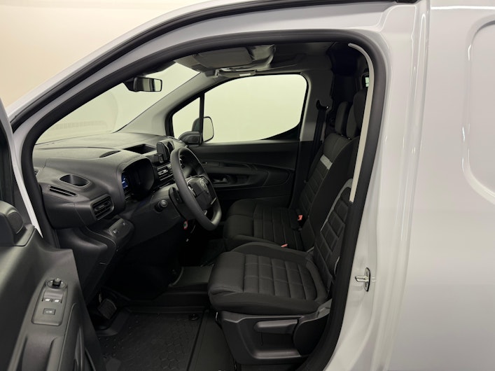 Vehicle image CITROEN BERLINGO
