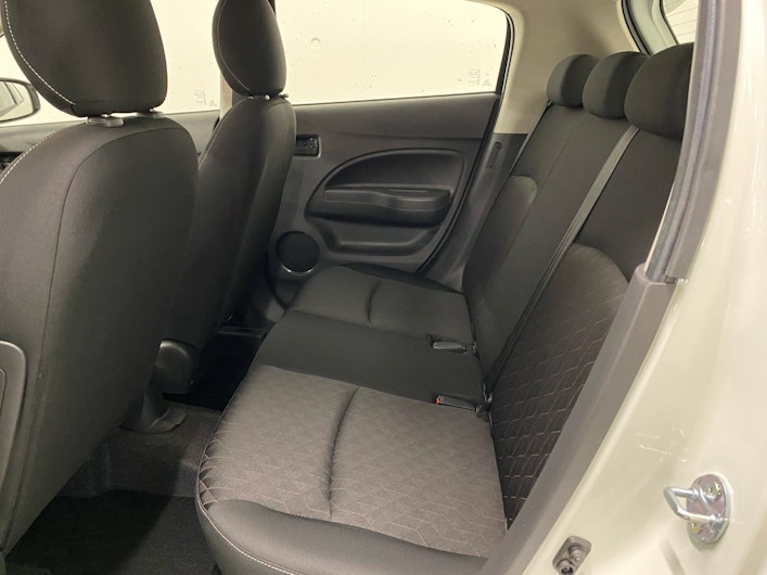 Vehicle image MITSUBISHI SPACE STAR