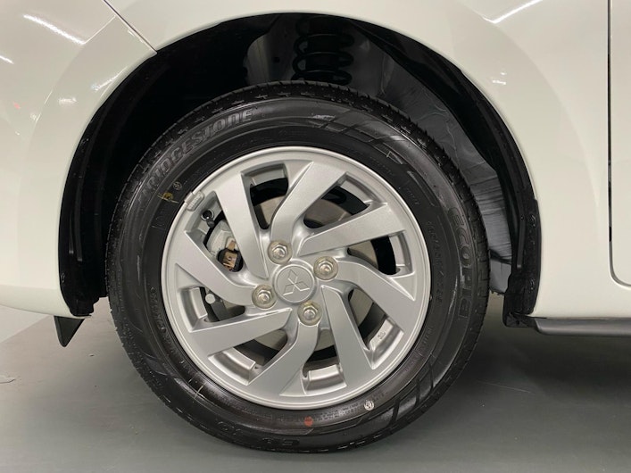 Vehicle image MITSUBISHI SPACE STAR