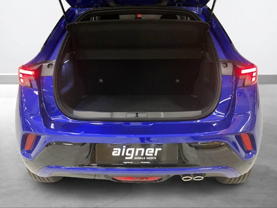 Vehicle image 6 Vehicle image 6