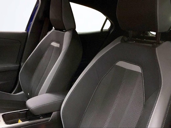 Vehicle image 5 Vehicle image 5