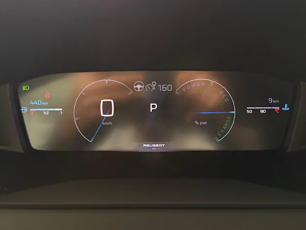 Peugeot 208 1.2 Hybrid Allure Premium