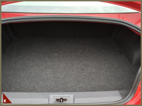 Vehicle image 18 Vehicle image 18