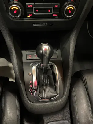 VW Golf VI 2.0 TSI R DSG 4motion