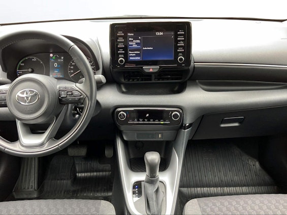Vehicle image 10