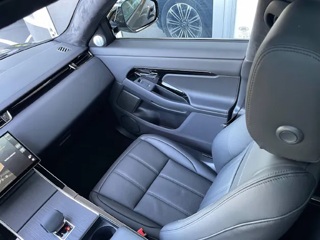 Land Rover Range Rover Evoque 1.5 T 270e Autobiography