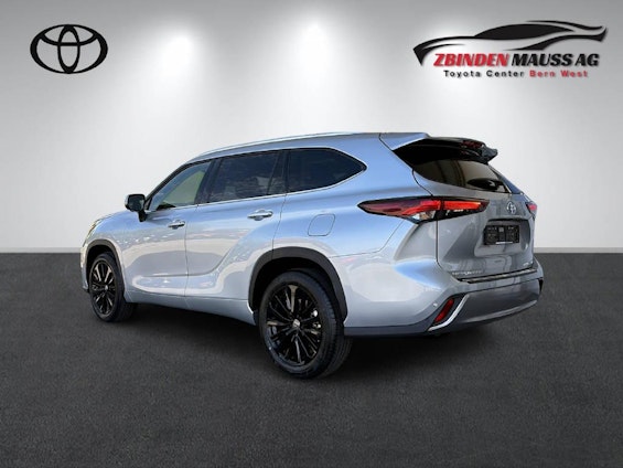 Vehicle image 3 Vehicle image 3