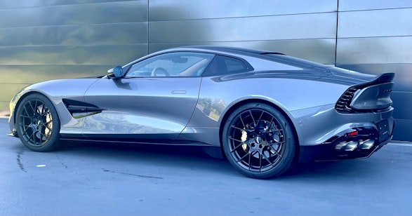 ASTON MARTIN Vanquish 5.2 V12 Bi-Turbo 2