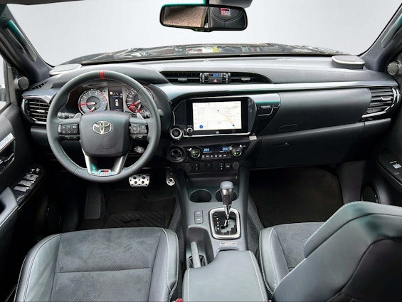 Vehicle image 11
