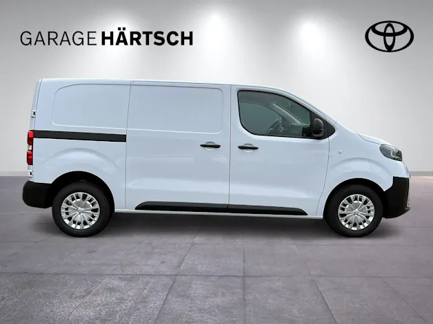 Toyota PROACE Van L1 2.0 D Advanced