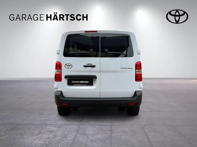 Toyota PROACE Van L1 2.0 D Advanced