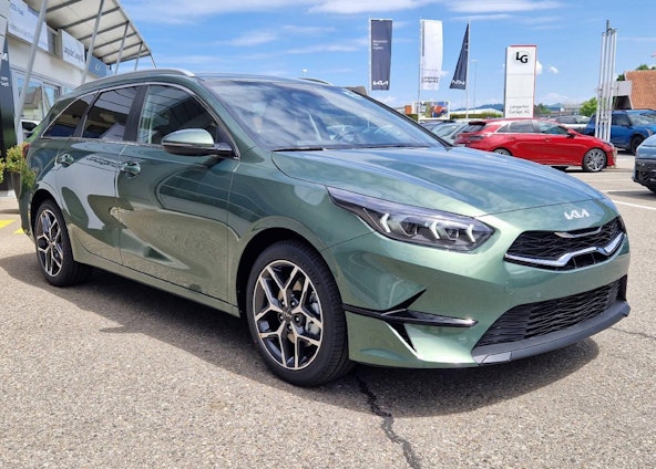 Vehicle image 14 Vehicle image 14