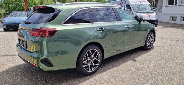 Vehicle image 13 Vehicle image 13