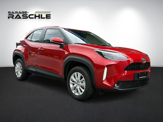 First vehicle image